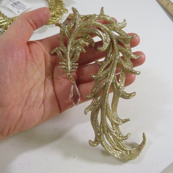 Unique Wreath and Swirly arching pieces (Fairy or Victorian Feel) Glittered - Picture 5 of 12
